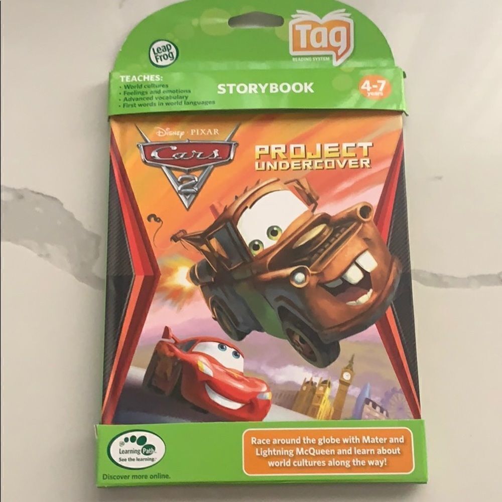 🎉1 hr sale 🎉Pixar Cars 2 book